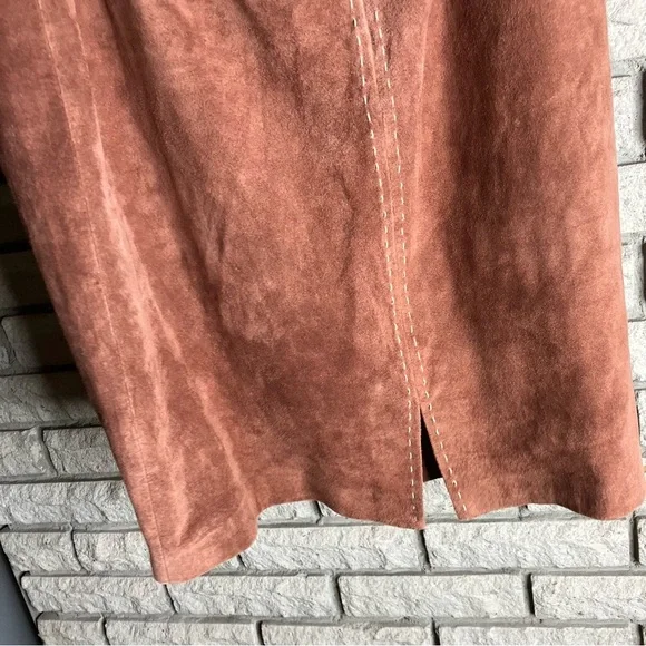 Vintage Suede Skirt - Picture 8 of 9
